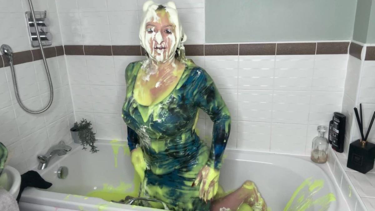 Mrs Nicole's Messy Night In