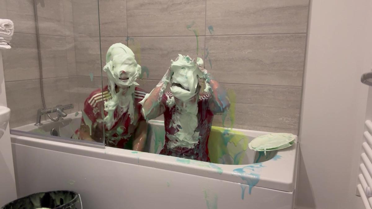 Belle & Emily's Messy Bet